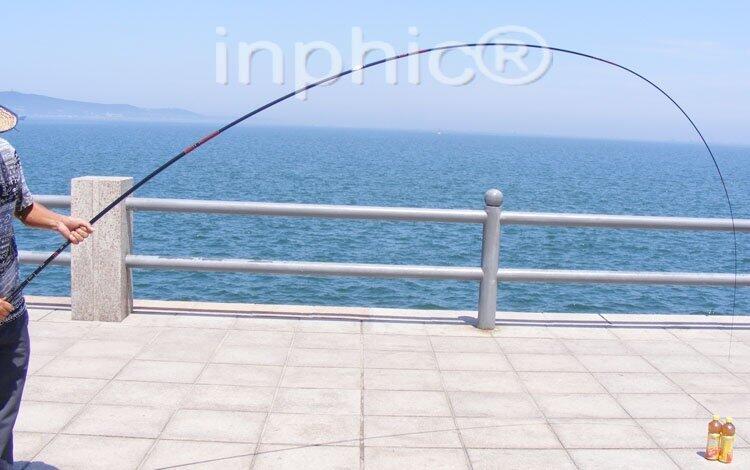 INPHIC-最硬魚竿極輕高碳素臺釣竿羅非竿 鯉竿3.6米 鯉魚直飛可貨到付款