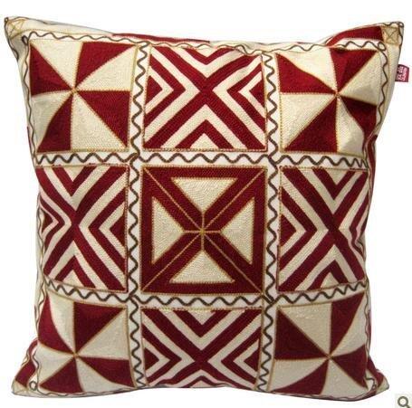 INPHIC-棉線滿繡刺繡 歐亞民族風情 純棉靠墊抱枕 雅致紅格