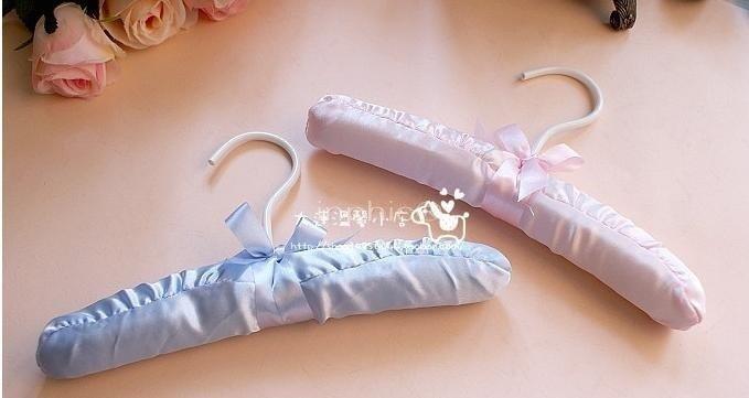 INPHIC-韓國 進口 衣架 （店內擦手巾掛） 30元 1個