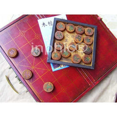 INPHIC-大型古典中國象棋套裝 宮廷木藝官皮箱木盒 折疊式棋盤