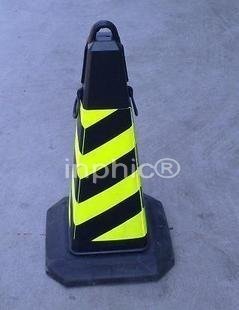 INPHIC-方錐75CM 橡膠三角錐 塑膠路錐 反光錐 路障錐