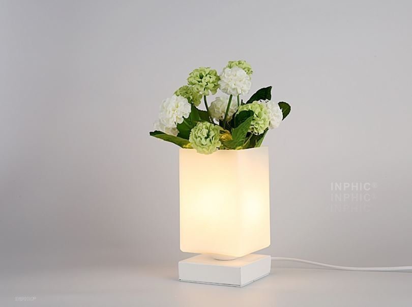 INPHIC首選燈具-北歐創意檯燈/現代簡約臥室床頭燈/客廳書房DIY插花檯燈/臺燈