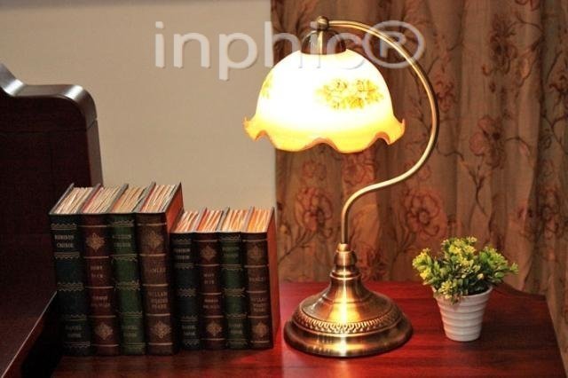 INPHIC-英倫玫瑰 經典款式 金屬檯燈磨砂玻璃燈罩